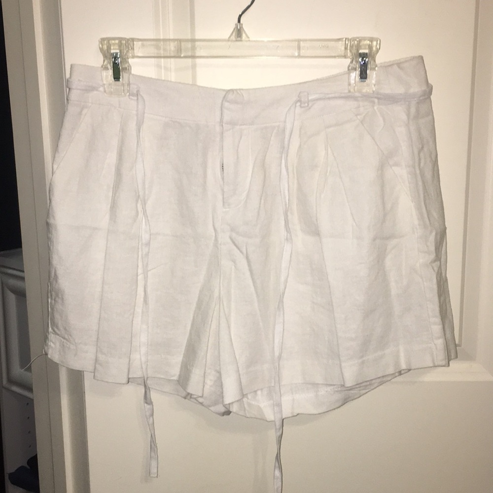 Old navy linen shorts